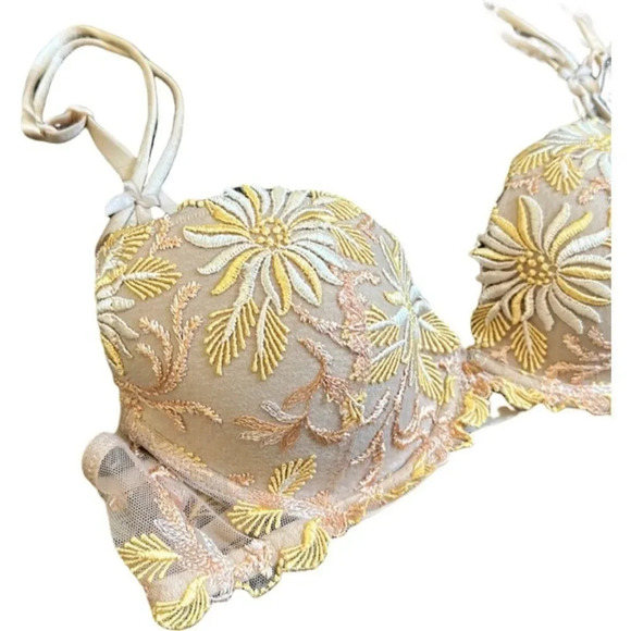 Lise Charmel Fleur Aphrodite Lace Floral Bra with underwire 28B MSRP $191 - Picture 3 of 13